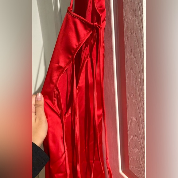 ZARA Silk red dress - Picture 4 of 7